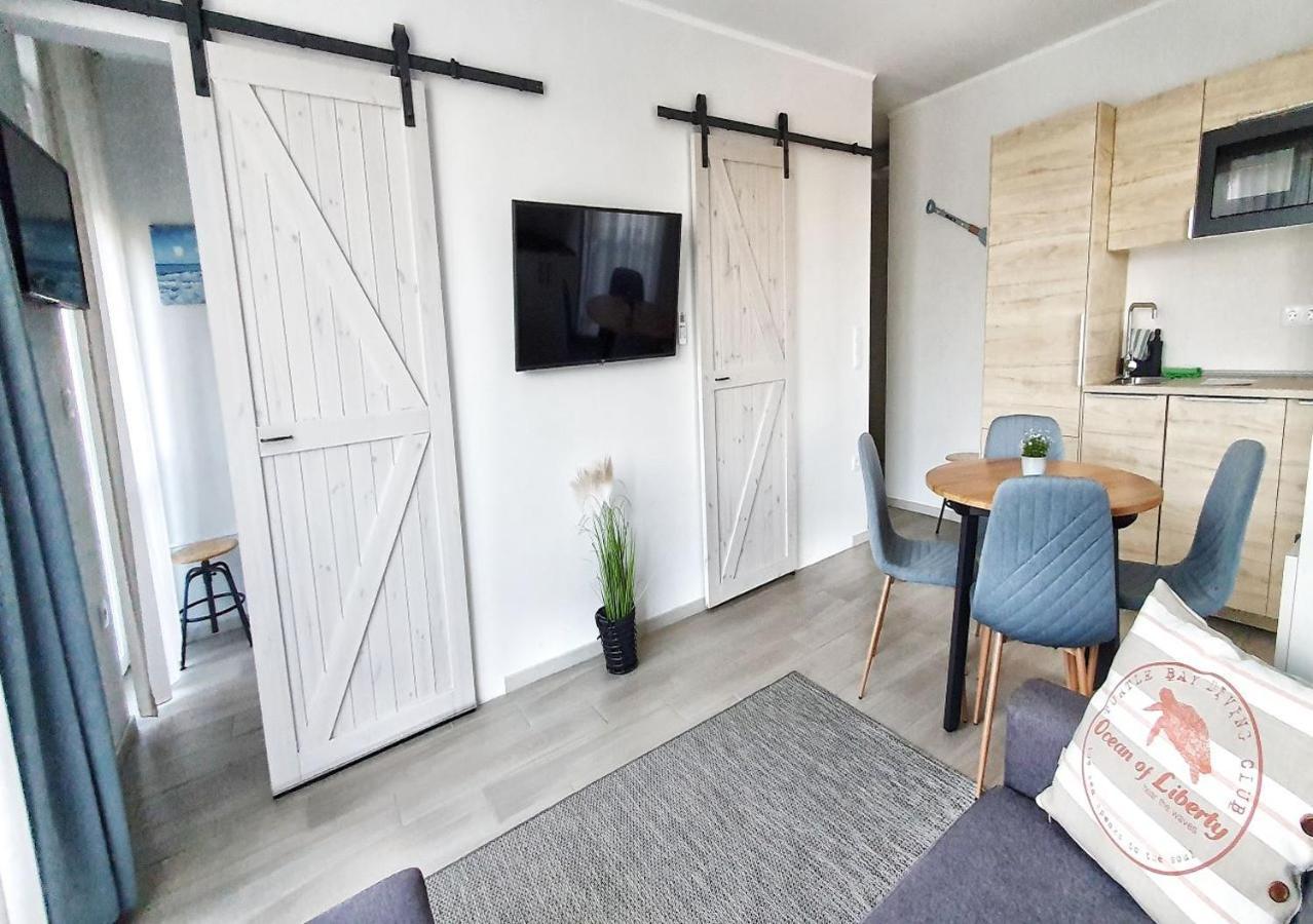 Marina Apartment By Dora Keszthely Exterior foto